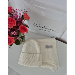 Komplet cashmere biały...