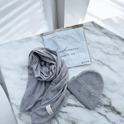 Komplet cashmere szary...