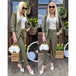 Garnitur damski khaki prążek
