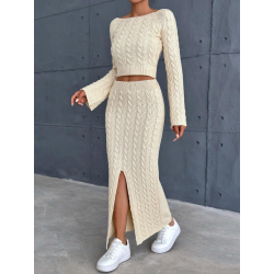 Jesienny komplet sweterkowy